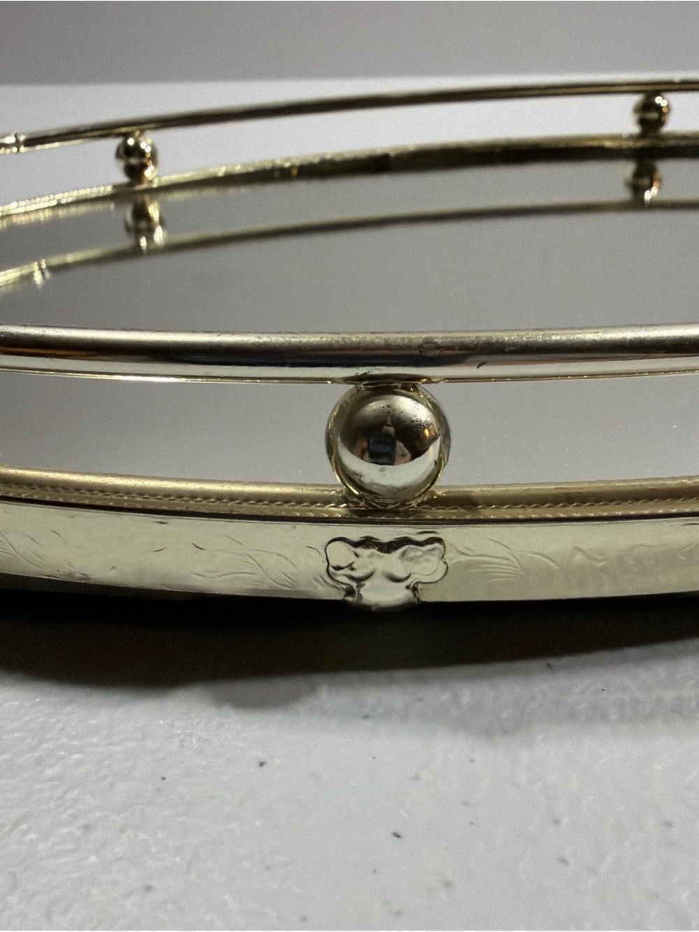 Vintage Oval Mirrored Vanity Tray Gold Tone Brass Rail MCM Hollywood Regency - Picture 4 of 9